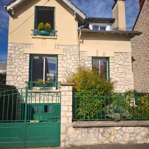 Rénovation de fenêtres aluminium Millet SiMple sur une maison traditionnelle à Fontainebleau